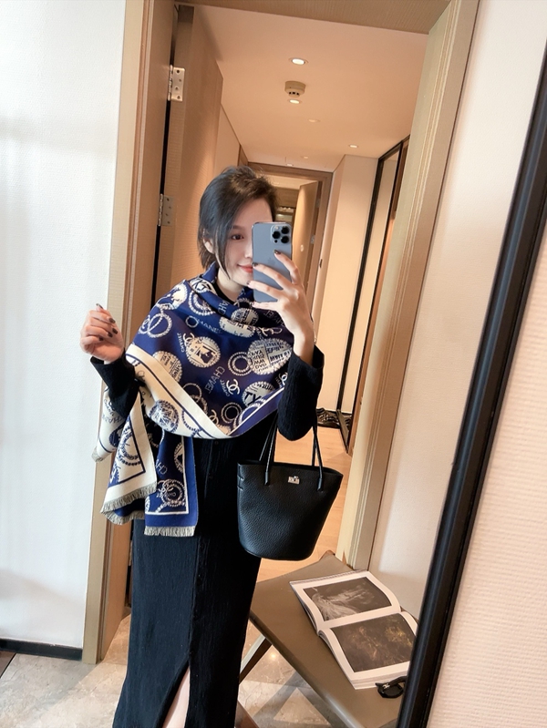 ブランドマフラー素材ディテール